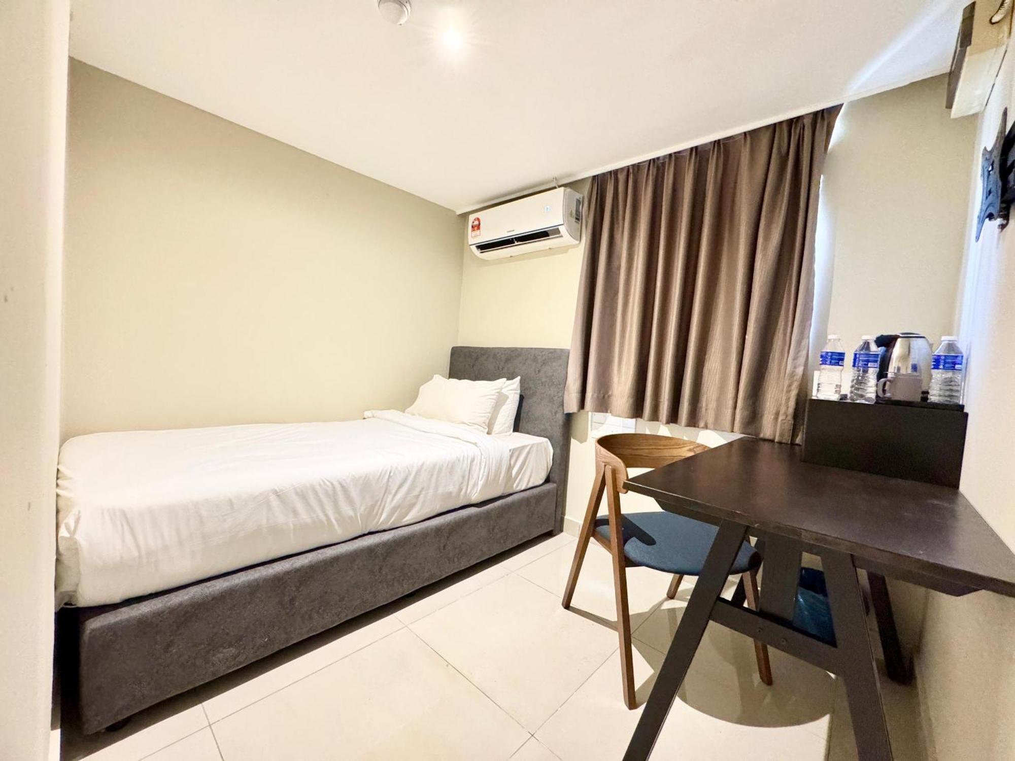 Kingston Hotel 6 - Changkat, Bukit Bintang كوالالمبور المظهر الخارجي الصورة