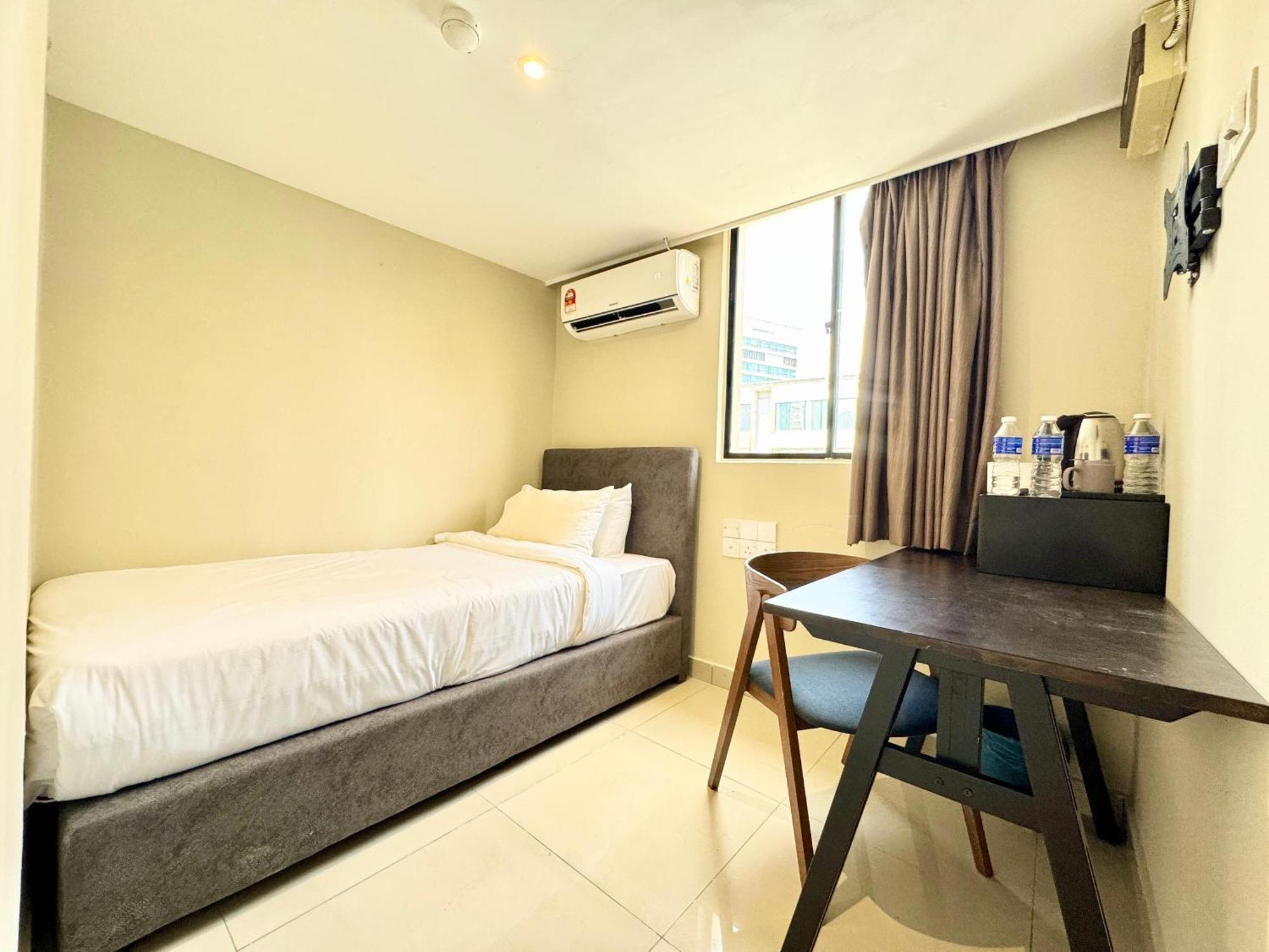 Kingston Hotel 6 - Changkat, Bukit Bintang كوالالمبور المظهر الخارجي الصورة